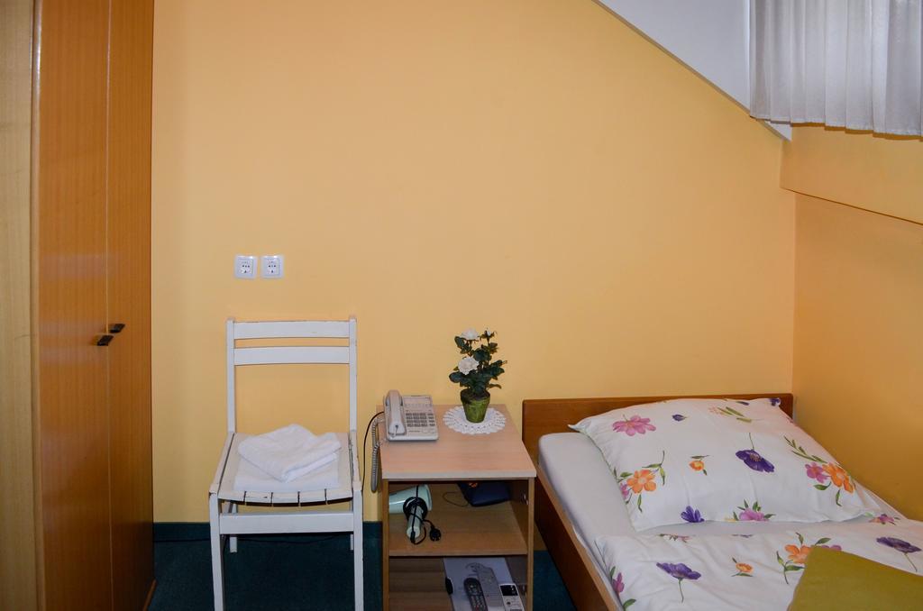Penzion Gostilna Keber Domžale Extérieur photo